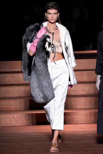 Look 41